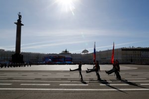 Šiemet gegužės 9-oji Rusijoje – kitokia: pasikeitęs V. Putino tonas ir neišpildyti pažadai