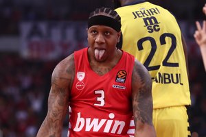 Pirėjus švenčia – „Olympiakos“ krepšininkai keliauja į Eurolygos finalinį ketvertą Kaune