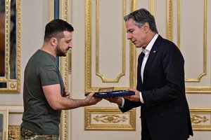 A. Blinkenas teigia, kad gynėjai turi viską, ko reikia susigrąžinti okupuotoms žemėms, rusai šiandien surengė beveik 30 atakų 