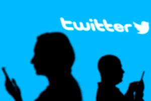 E. Muskas skelbia apie į „Twitter“ atkeliausiančią naują funkciją – vaizdo ir garso skambučius