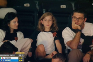 Georgijaus juostų nusiimti nenorėję žiūrovai buvo išprašyti iš pasaulio dziudo čempionato tribūnų