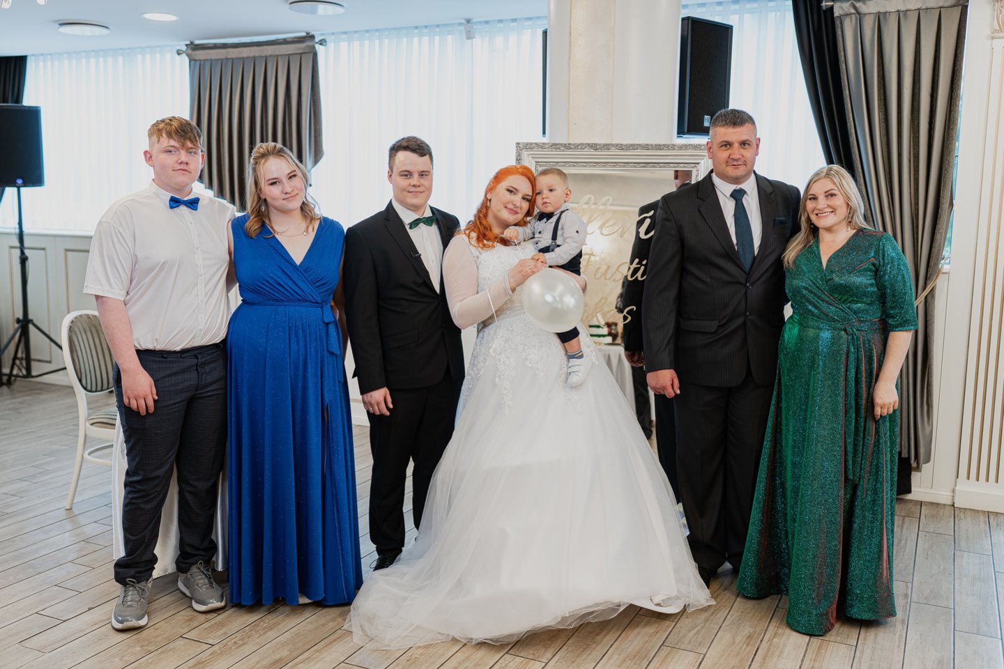  Šeima Anglijoje susilaukė sūnaus Kevino, Piterbore gyvena ir 18 m. duktė Evelina (kairėje), o vyriausioji Justina (24 m.) liko gyventi Lietuvoje.<br> Asmeninio archyvo nuotr.