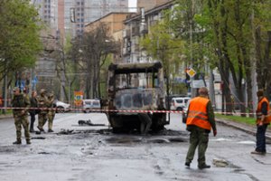 Dirbti į Ukrainą rusus vilioja pinigais ir pažadais pamiršti prasižengimus: štai ką pasakoja iš čia grįžusieji