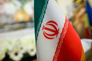 Paleisti du Irane kalinti prancūzai