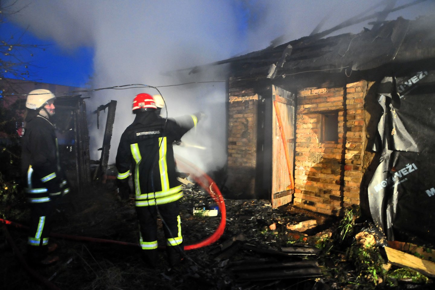  Kretingos rajone per gaisrą žuvo moteris, dar du žmonės nuvežti į ligoninę. <br> A. Vaitkevičiaus asociatyvioji nuotr. 