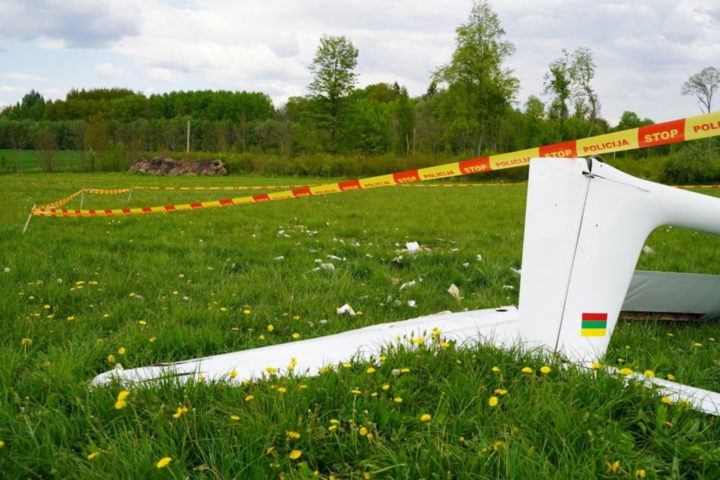 Jurbarko rajone nukritus orlaiviui, žuvo 57 metų pilotas (nuotr. vaizdai po avarijos). <br> L. Pilecko ("Jurbarko šviesa") nuotr. 