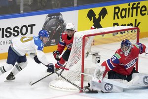 Netikėtai sėkmingai žaidę kazachai po bulitų palaužė Norvegiją