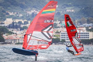 Europos čempionate Lietuvos olimpinės klasės burlentininkai į medalių dalybas neįsitraukė