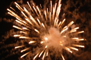 Siūlo uždrausti galingiausius fejerverkus: vadina beprasmiu pinigų leidimų į orą