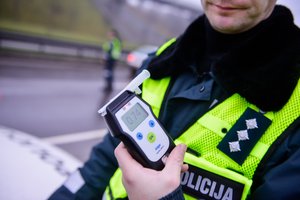 Kelių policijos prevencinių priemonių rezultatai – užfiksuota 11 neblaivių vairuotojų
