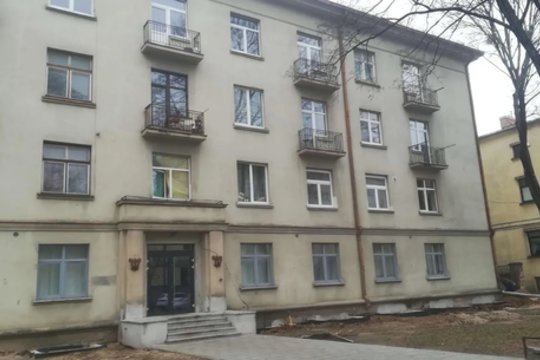 Kauno centre parduodamas 9 kv. metrų ploto kambarys: kaina priblokš
