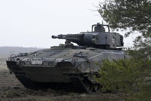 Vokietijos kariuomenė užsakė pagaminti 50 kovos mašinų „Puma“ už 1,1 mlrd. eurų