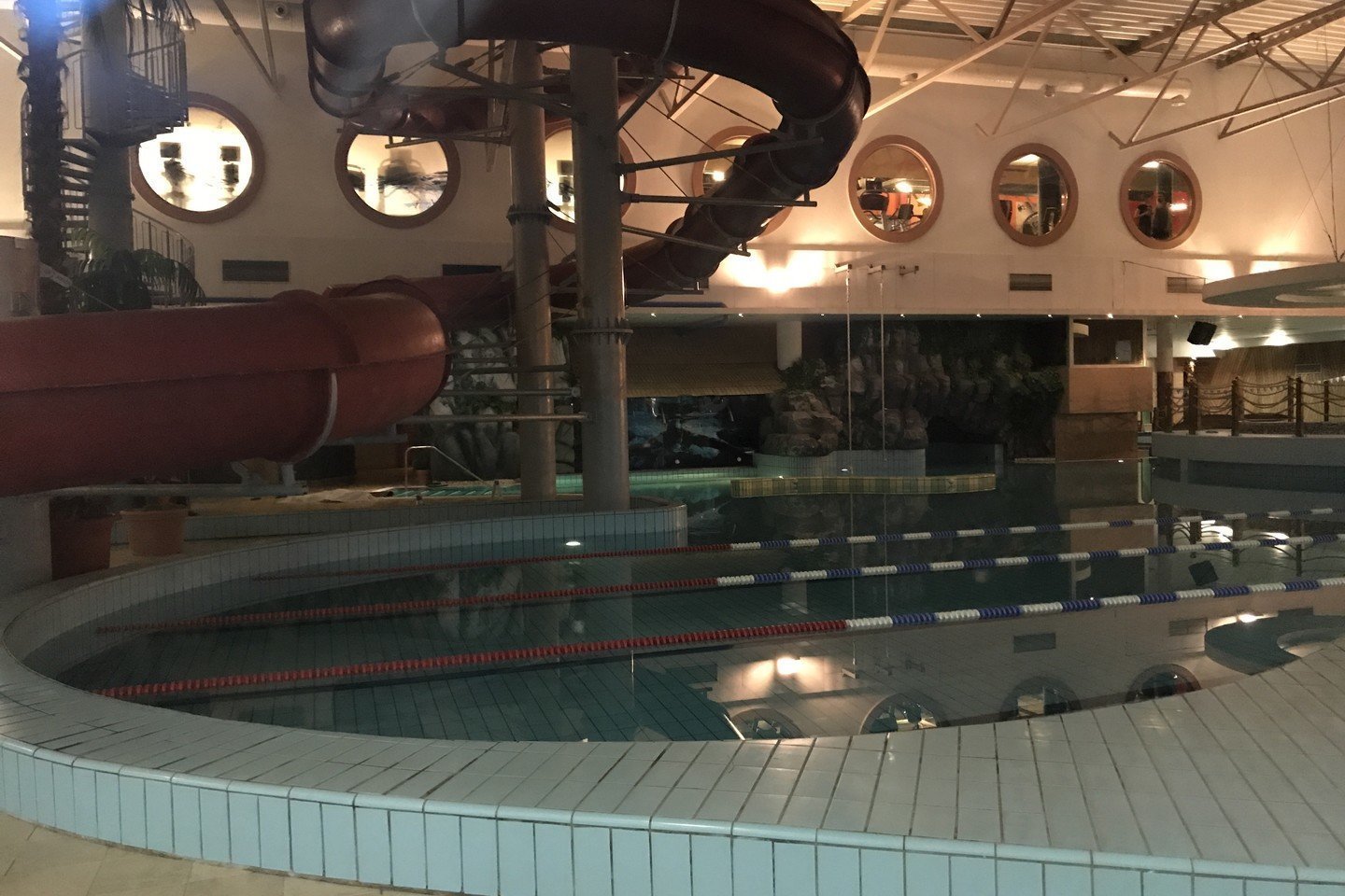  7-metis berniukas sporto klubo baseine nuskendo 2017 m. rugsėji.<br> V.Ščiavinsko nuotr.