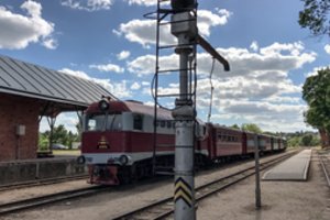 „Aukštaitijos siaurasis geležinkelis“ pradeda reguliarius trumpuosius reisus