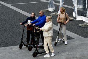 Seime – Kelių transporto kodekso pataisų projekto priėmimas: kai kurie siūlymai sukritikuoti dėl vairuotojų saugumo