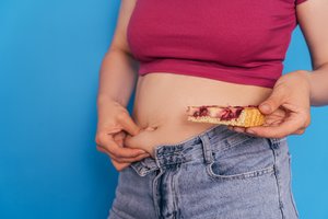 Du dietologo patarimai tiems, kurie nori valgyti mažiau, bet nesikankinti dėl alkio