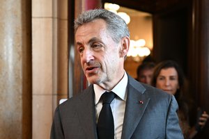 Prancūzijos teismas paliko galioti 3 metų laisvės atėmimo bausmę buvusiam prezidentui N. Sarkozy