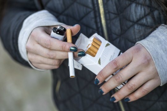 Ši Skandinavijos šalis yra pavyzdinė, kai kalbama apie metimą rūkyti, tačiau kitos tabako vartojimo formos vis dar populiarios.