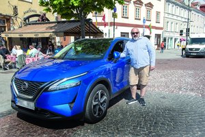 Grupės ŽAS narys Gidonas Šapiro-Bilas persėdo į „Nissan Qashqai“: limuzinų laikai baigėsi
