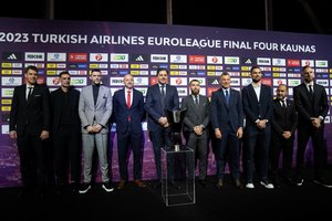 Vienybės aikštėje – ne tik Eurolygos žvaigždės: krepšinio milžinus blaškė „netikėti svečiai“