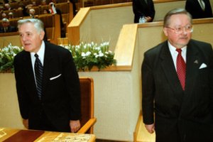 V. Landsbergio užuojauta V. Adamkui: „Likome abu našliai, ir dar teks pabūti“