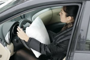 Vairuotojai vis dar tiki šiais mitais, nors jų gyvybę nutikus nelaimei išgelbėti gali vos vienas veiksmas