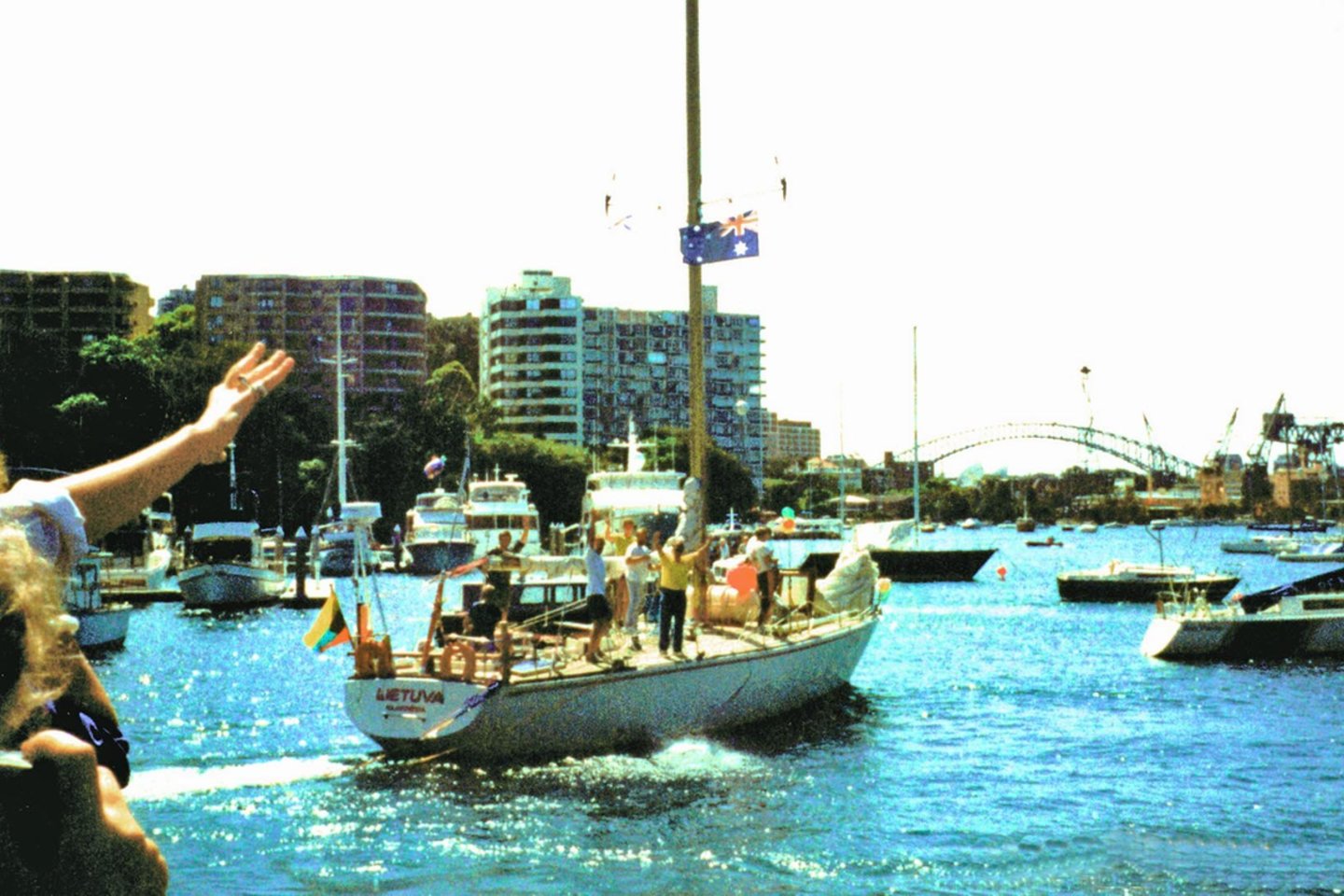 Australijos lietuviai išlydi jachtą Melburne. <br> Jachtos archyvo nuotr.
