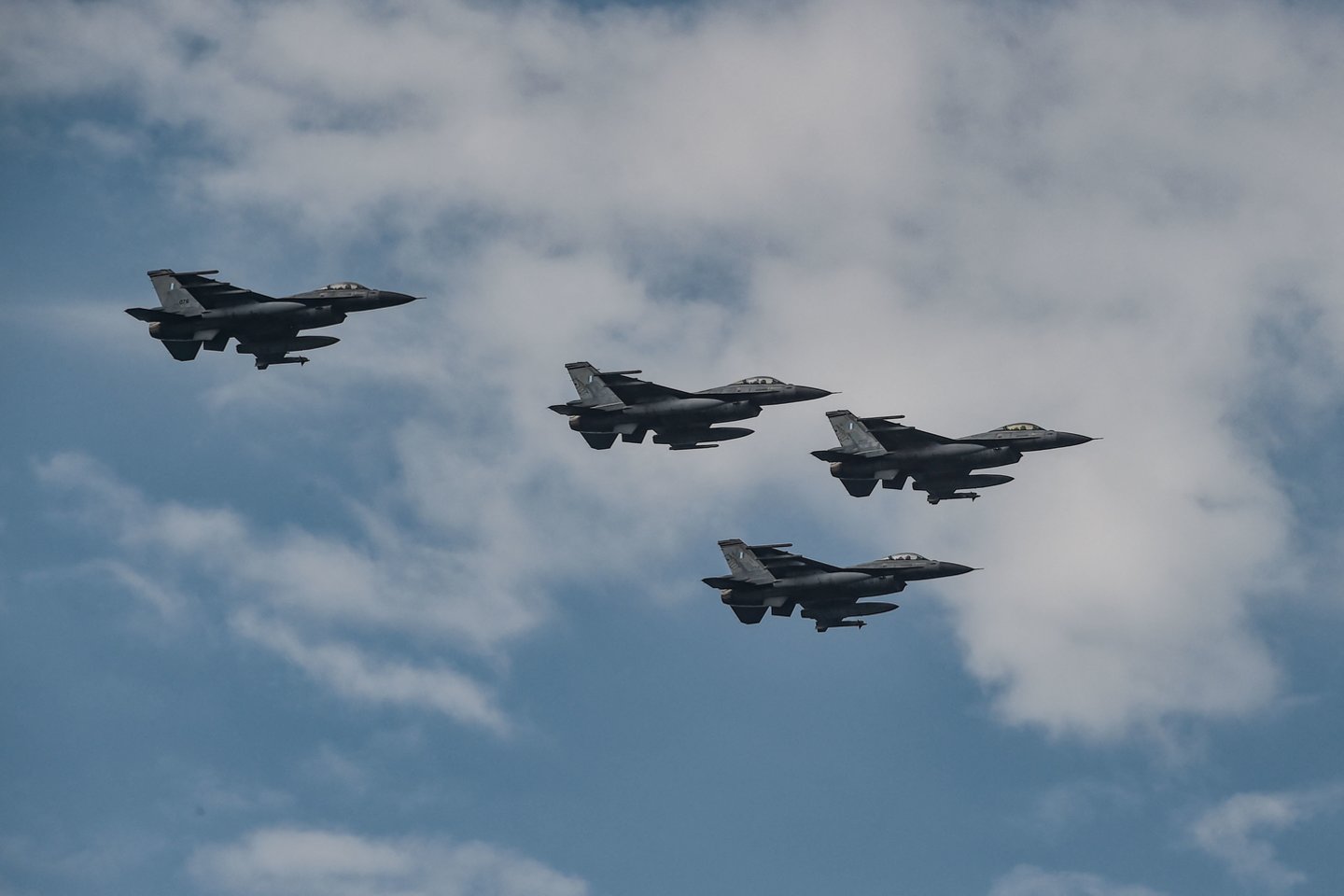 Naikintuvai „F-16“.<br>AP/Scanpix asociatyvi nuotr.