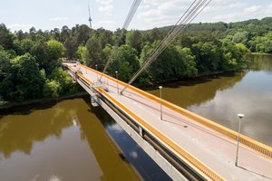 Sostinės gyventojams išsigandus dėl Vilngio parko viaduko vibracijos, savivaldybė ramina: tiltas – visiškai saugus
