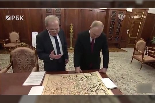  Rusijos Konstitucinio teismo vadovas Valerijus Zorkinas Vladimirui Putinui parodė XVII a. vidurio žemėlapį ir pasakė, kad jame „Ukrainos nėra“.