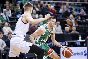 17 taškų deficitą panaikinęs „Žalgiris“ išsivežė pergalę iš Panevėžio