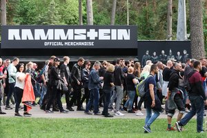 „Rammstein“ ir krepšinis viešbučiams sukrovė pelnus – rekordus mušusios kainos neatbaidė klientų