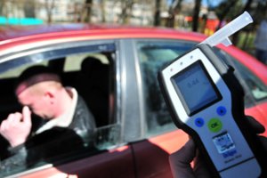 Gąsdinantys rezultatai: kas trečias sėda prie vairo išgėręs