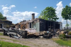 Mįslingas gaisras suniokojo jaunos šeimos namus: vaikai labiausiai pergyvena dėl vieno dalyko