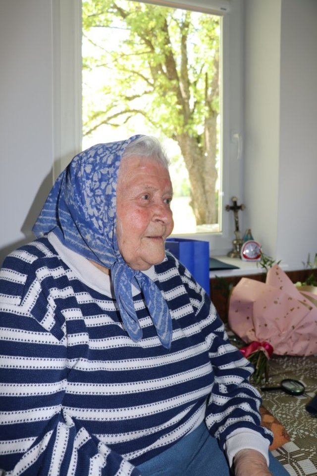 Natalija Kričelienė pasitiko 101-ąjį pavasarį.<br>Ignalinos rajono savivaldybės nuotr.
