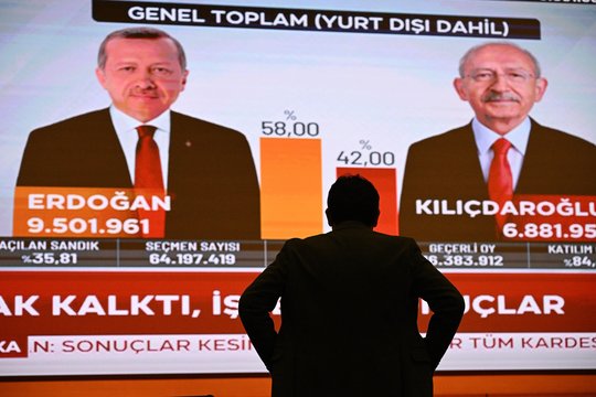 Turkijoje pirmą kartą šalies istorijoje surengtas antrasis rinkimų ratas.