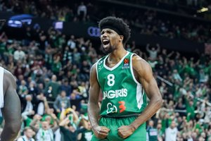 Kauno „Žalgiris“ tęsia kito sezono komandos dėlionę – pratęsta sutartis ir su K. Hayesu
