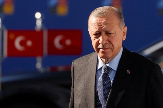 Aptarė Turkijos prezidento rinkimų baigtį: šalies ekonominį vystymąsi laiko didžiausia nežinomybe