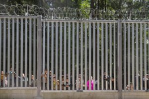 Lenkijos ir Baltarusijos pasienyje įstrigo migrantų grupė