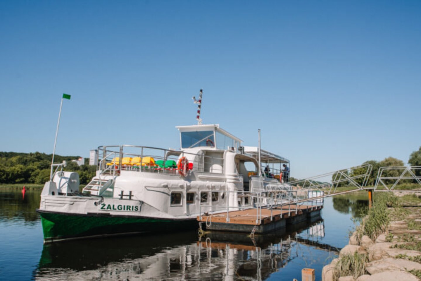 Atnaujintas laivas „Žalgiris“ iki pat rugsėjo kursuos tarp Nemuno salos ir Zapyškio.<br>Kauno miesto savivaldybės nuotr.