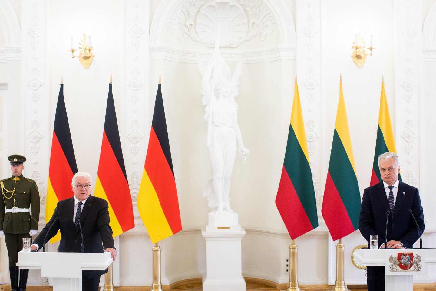 Gitanas Nausėda ir Vokietijos prezidentas Frankas Walteris Steinmeieris.<br>ELTA/Marius Morkevičius nuotr.