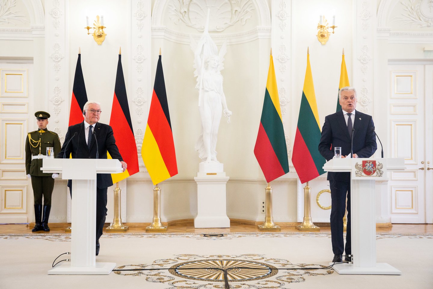 Gitanas Nausėda ir Vokietijos prezidentas Frankas Walteris Steinmeieris.<br>ELTA/Marius Morkevičius nuotr.