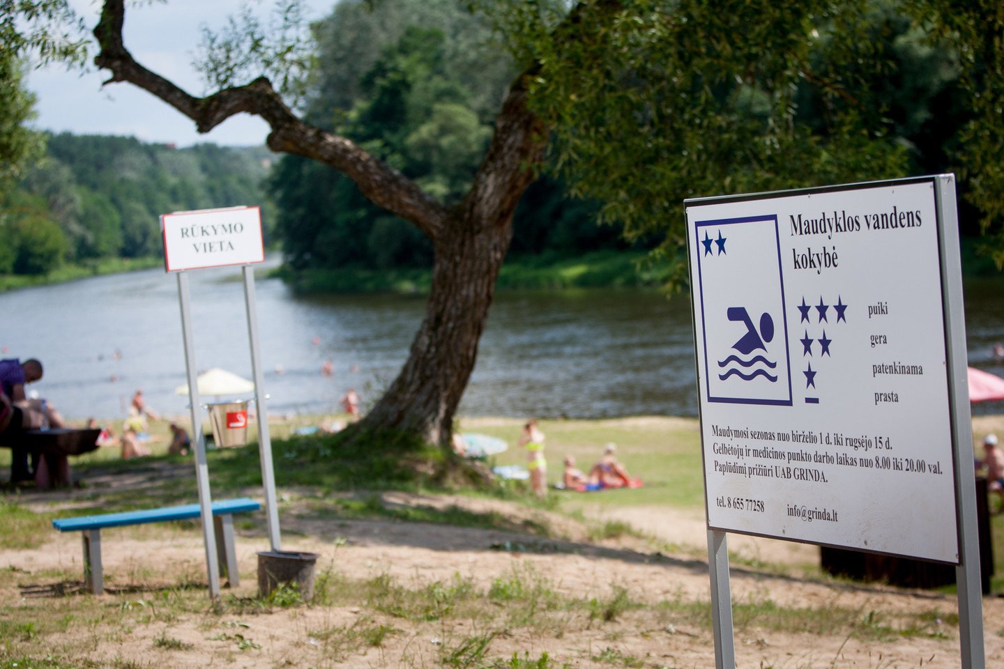 Vilnius skelbia naujojo maudymosi sezono pradžią.<br>D.Umbraso nuotr.