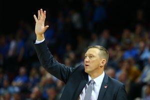 Erą Utenoje užbaigęs Ž. Urbonas – apie krepšinio genijų A. Sireiką ir naujo darbo paieškas