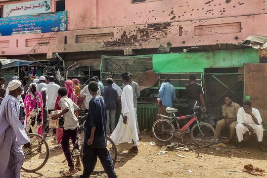 Sudano sostinės Chartumo turguje per apšaudymą žuvo 18 žmonių.