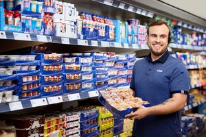 „Lidl“ prekybos tinklui Lietuvoje – septyneri: sėkmingos karjeros istorijomis dalijasi ilgamečiai darbuotojai