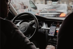 Mokate vairuoti šiuos automobilius? Jums iškart siūlo prestižinį darbą Vilniuje