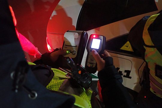 Policija.