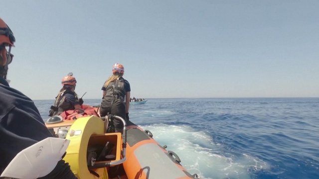 Vokiečių gelbėjimo laivai užblokuoti Italijoje: pažeidė sugriežtintą migracijos įstatymą