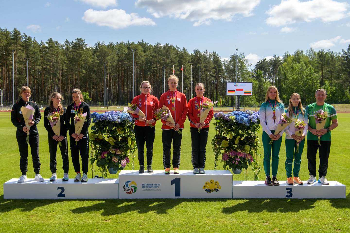 Europos čempionato bronzą iškovojusios penkiakovininkės: „Viens, du, trys, Emilijos pavarys“<br> organizatorių nuotr.